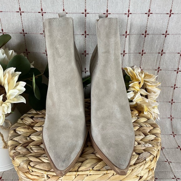 Marc Fisher LTD Oshay Tan Suede Pointed Toe Ankle Boots Size 7.5 - Picture 13 of 13